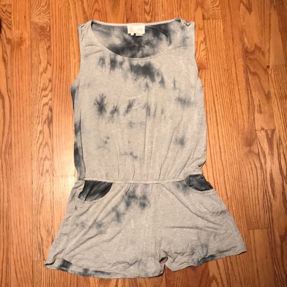 Anthropologie Other - Sleep/bathing suite cover up jumper